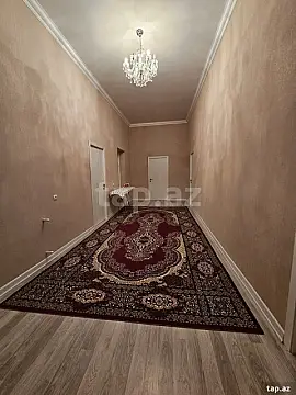 Satılır 8 otaqlı həyət evi 380 m²