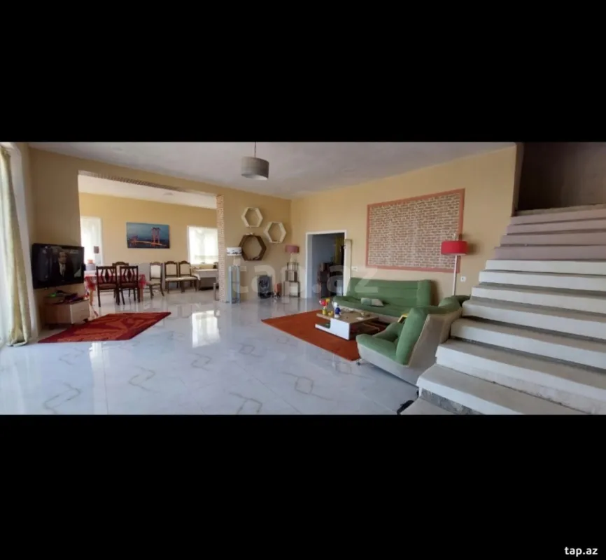 Satılır 3 otaqlı həyət evi 220 m²