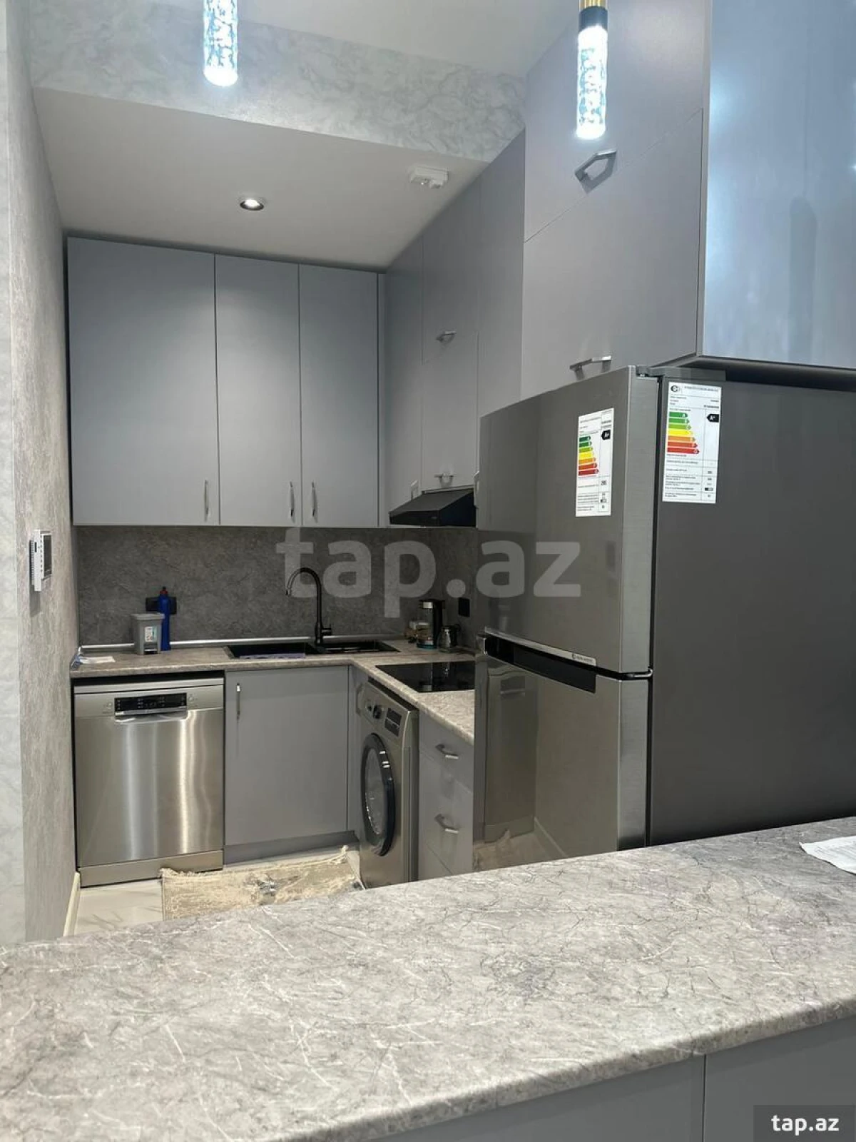 Kirayə verilir 2 otaqlı yeni tikili 60 m²