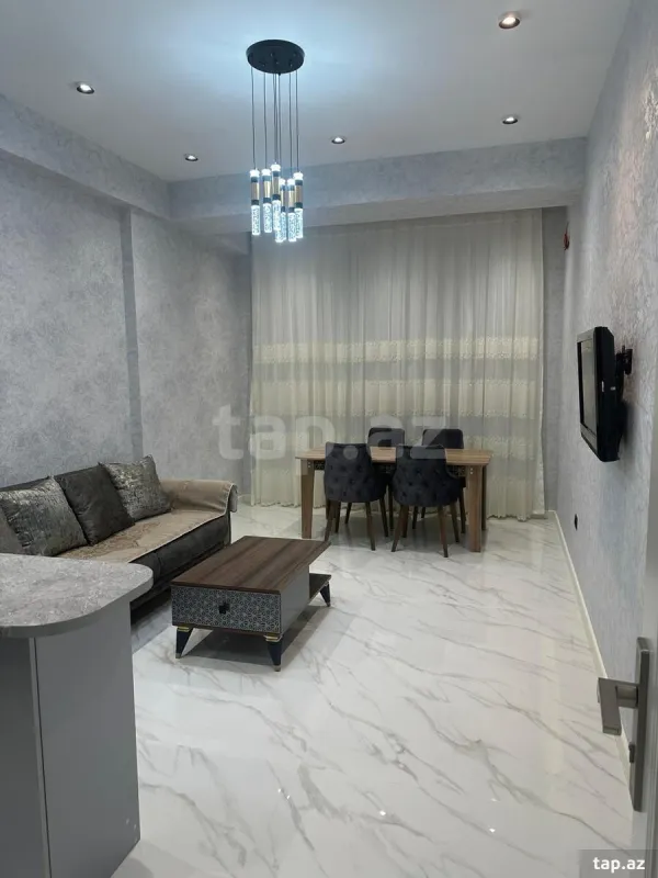 Kirayə verilir 2 otaqlı yeni tikili 60 m²
