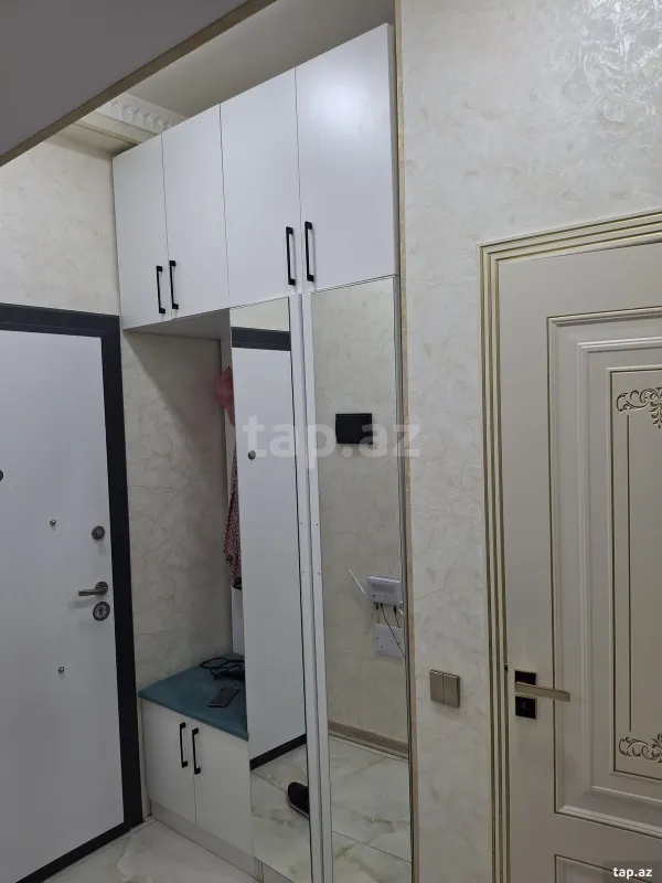 Kirayə verilir 2 otaqlı yeni tikili 71.5 m²