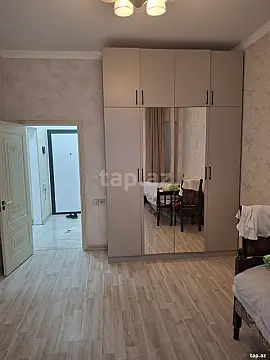 Kirayə verilir 2 otaqlı yeni tikili 71.5 m²