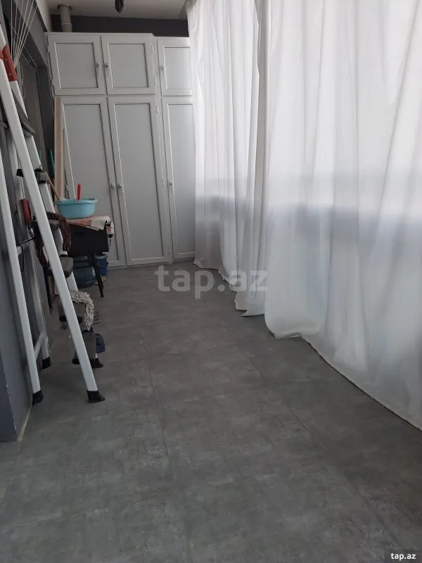 Kirayə verilir 2 otaqlı yeni tikili 71.5 m²