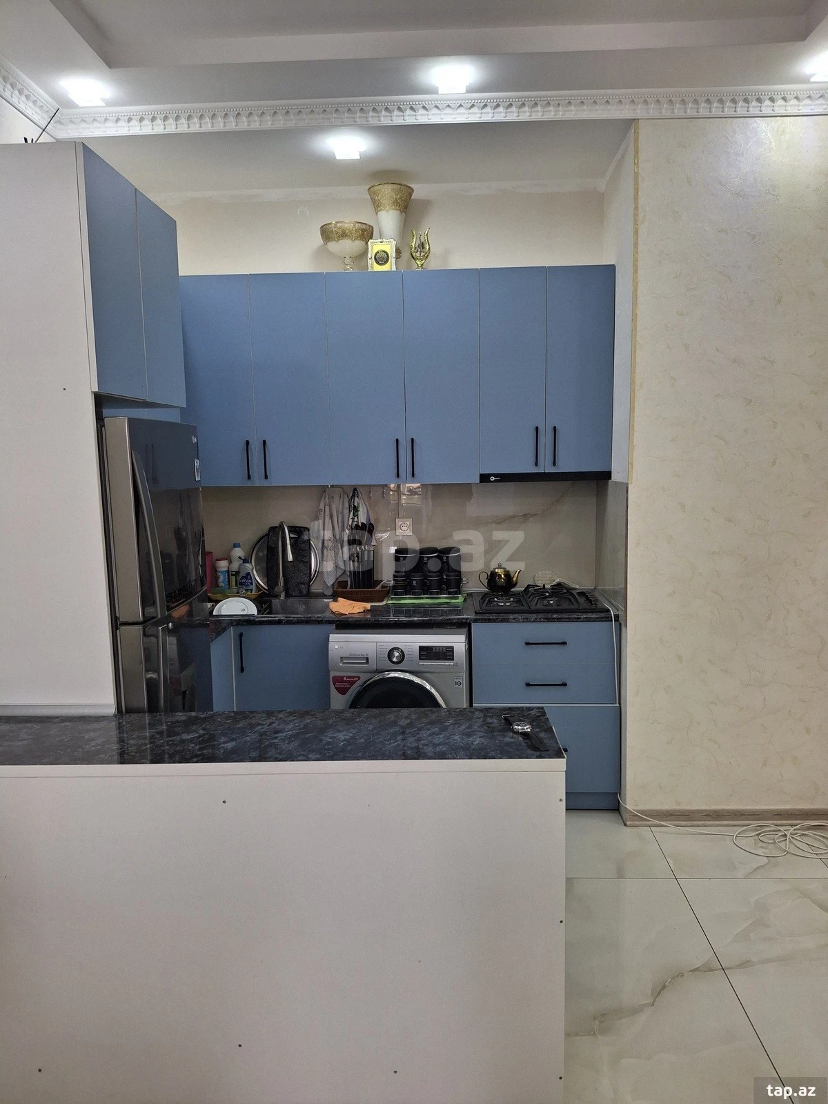 Kirayə verilir 2 otaqlı yeni tikili 71.5 m²