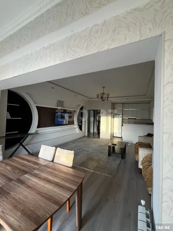 Kirayə verilir 2 otaqlı yeni tikili 80 m²