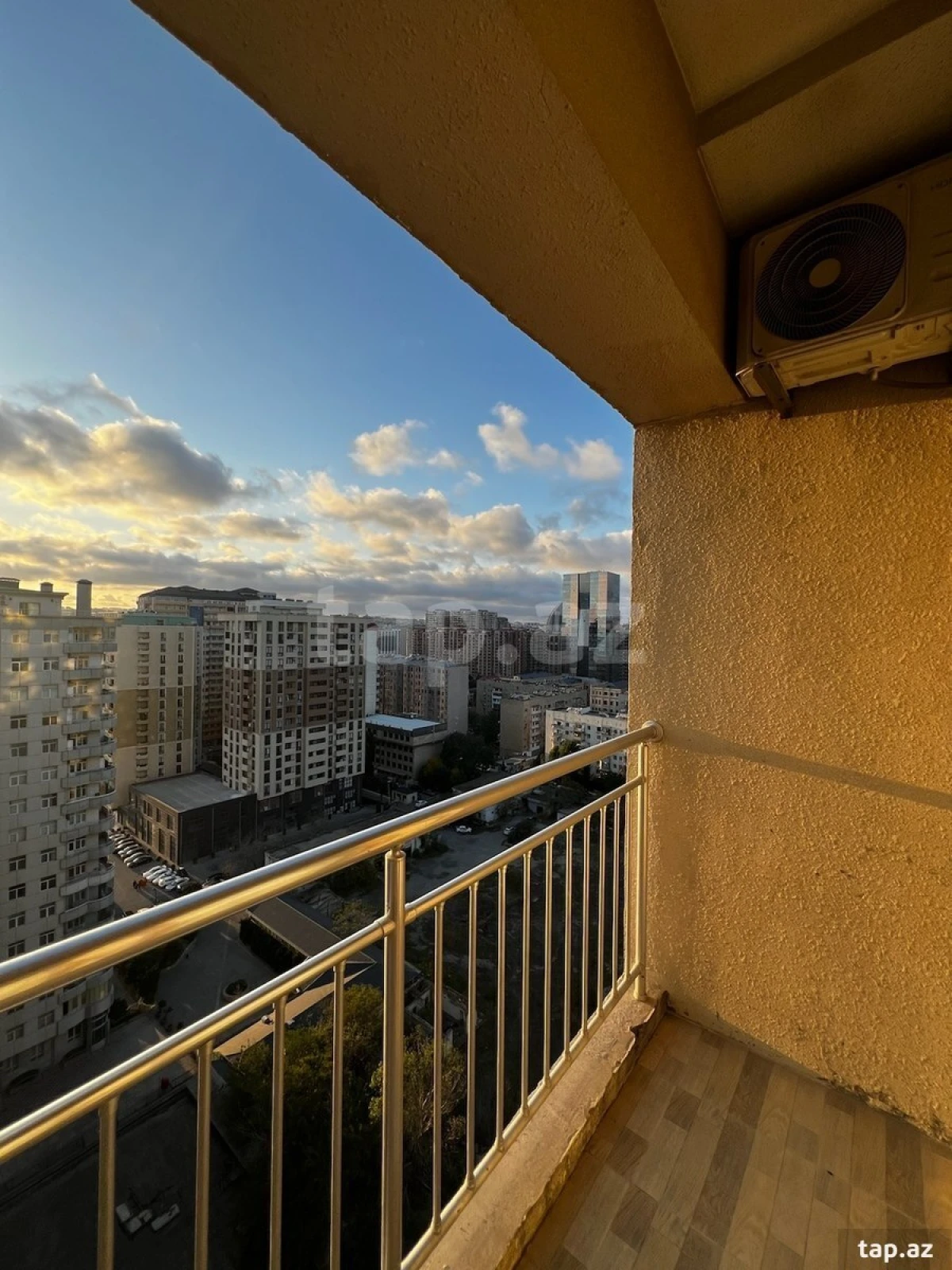 Kirayə verilir 2 otaqlı yeni tikili 80 m²