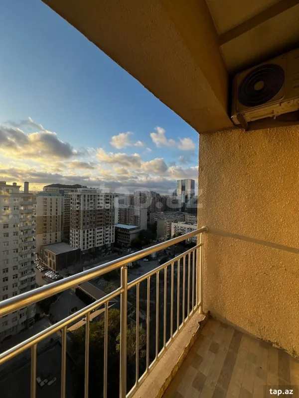 Kirayə verilir 2 otaqlı yeni tikili 80 m²