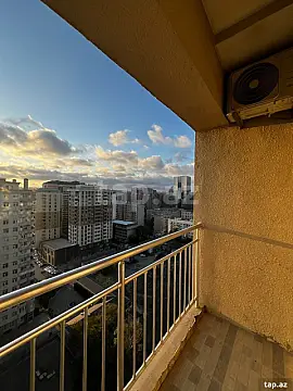 Kirayə verilir 2 otaqlı yeni tikili 80 m²