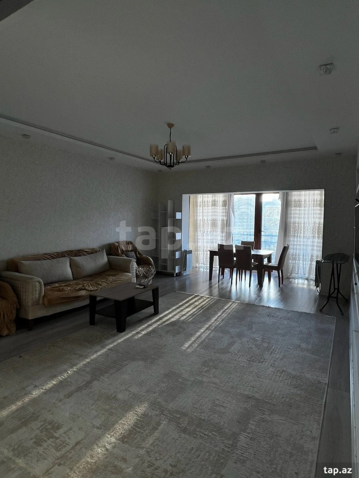 Kirayə verilir 2 otaqlı yeni tikili 80 m²
