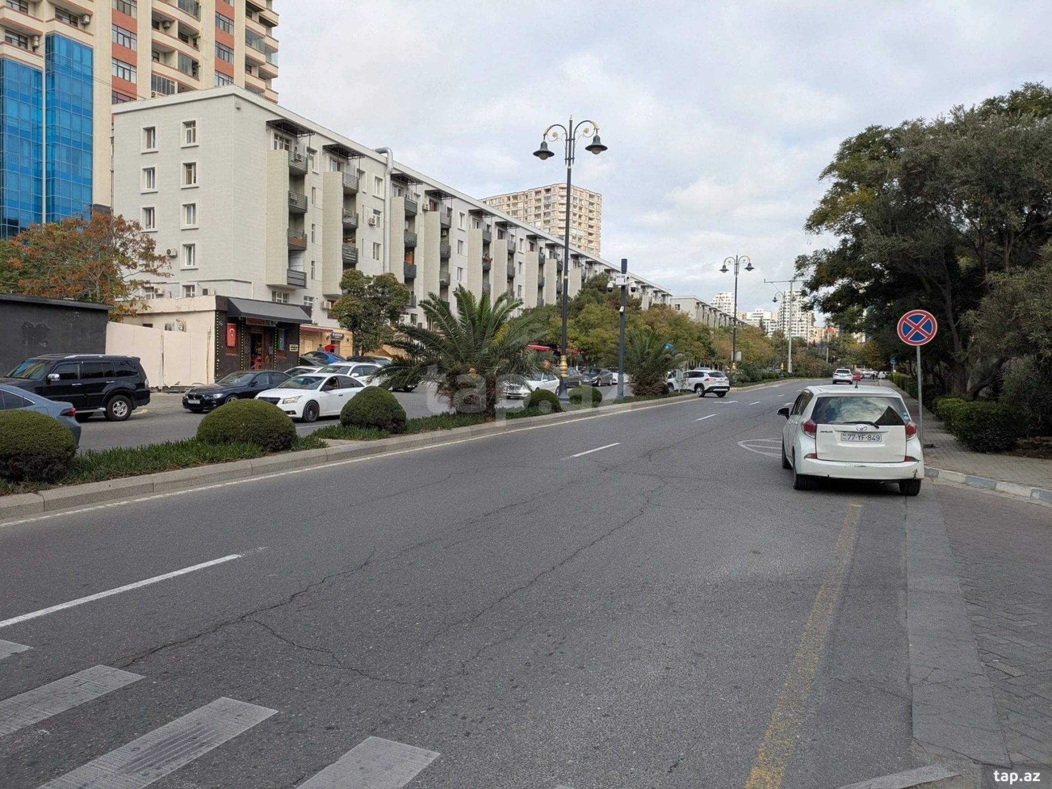 Satılır 3 otaqlı mənzil 77 m²