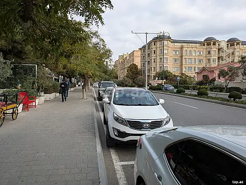 Satılır 3 otaqlı mənzil 77 m²