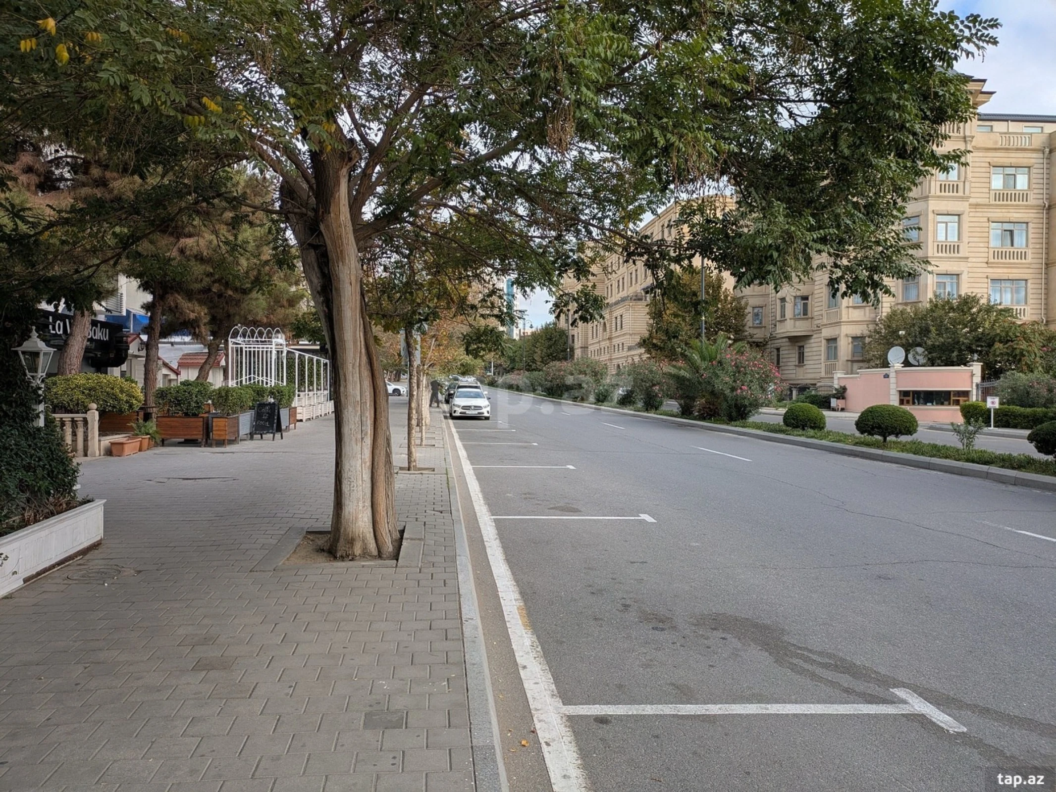 Satılır 3 otaqlı mənzil 77 m²