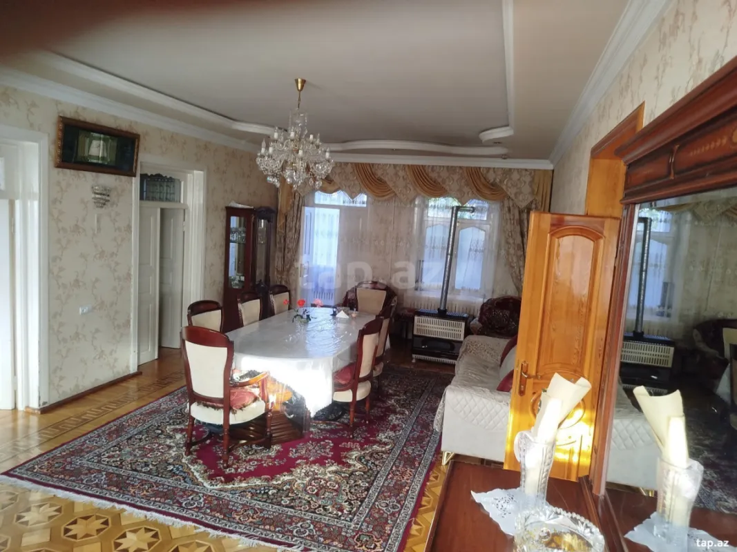 Satılır 4 otaqlı həyət evi