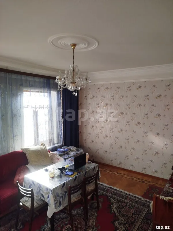 Satılır 4 otaqlı həyət evi