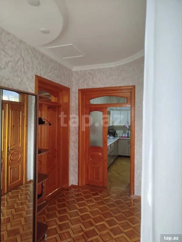 Satılır 4 otaqlı həyət evi