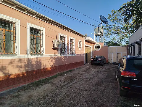 Satılır 4 otaqlı həyət evi