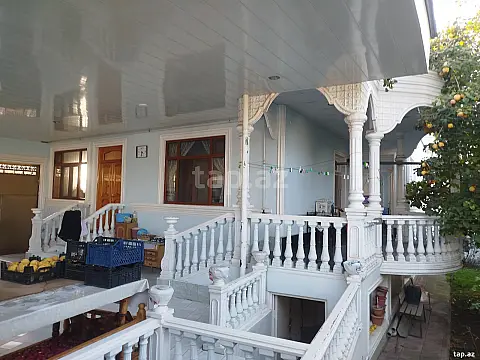 Satılır 4 otaqlı həyət evi
