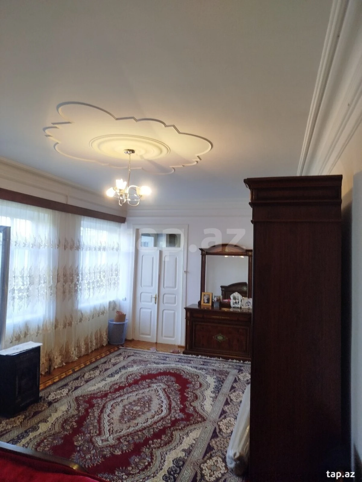 Satılır 4 otaqlı həyət evi