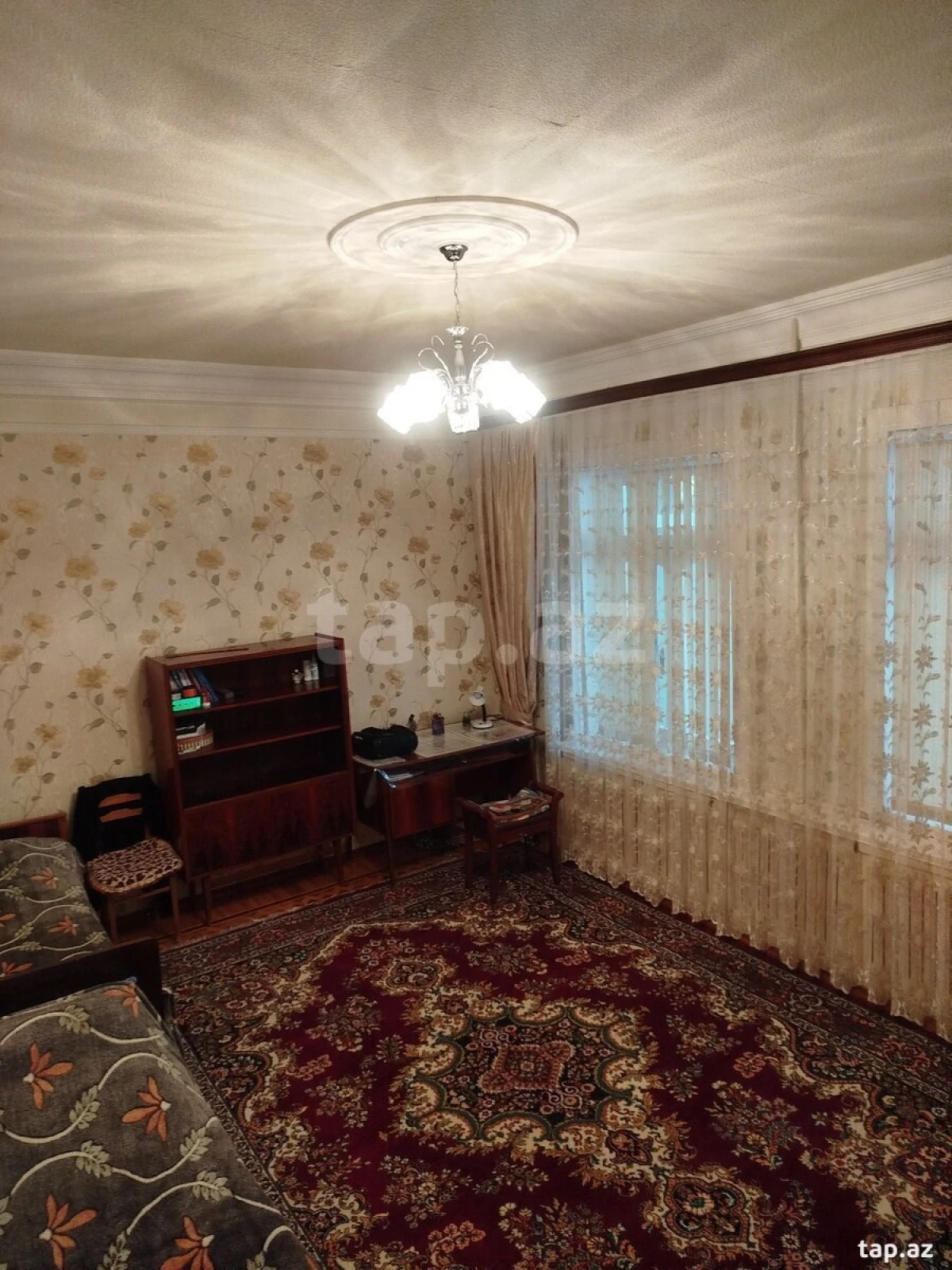 Satılır 4 otaqlı həyət evi