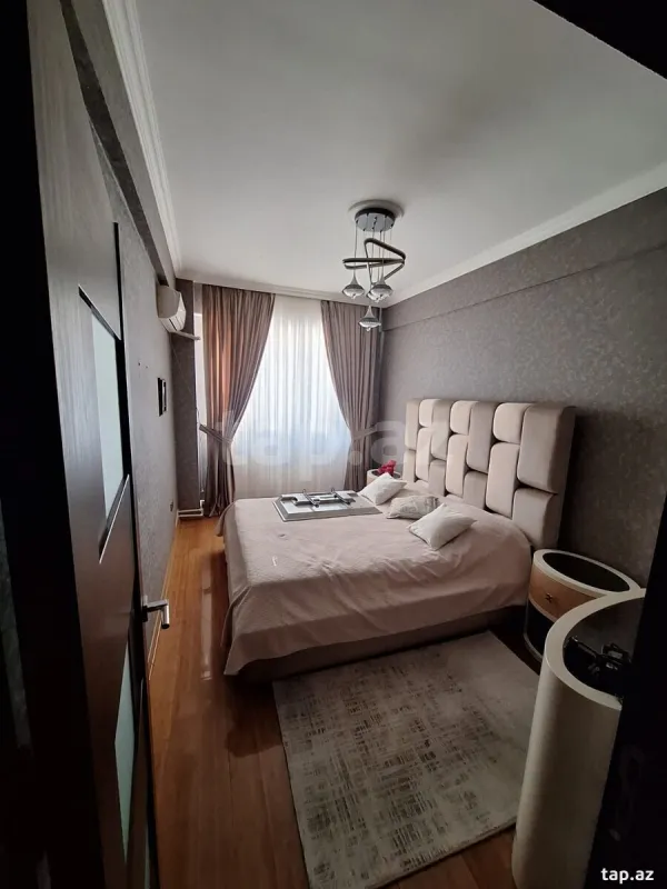 Satılır 3 otaqlı yeni tikili 84 m²