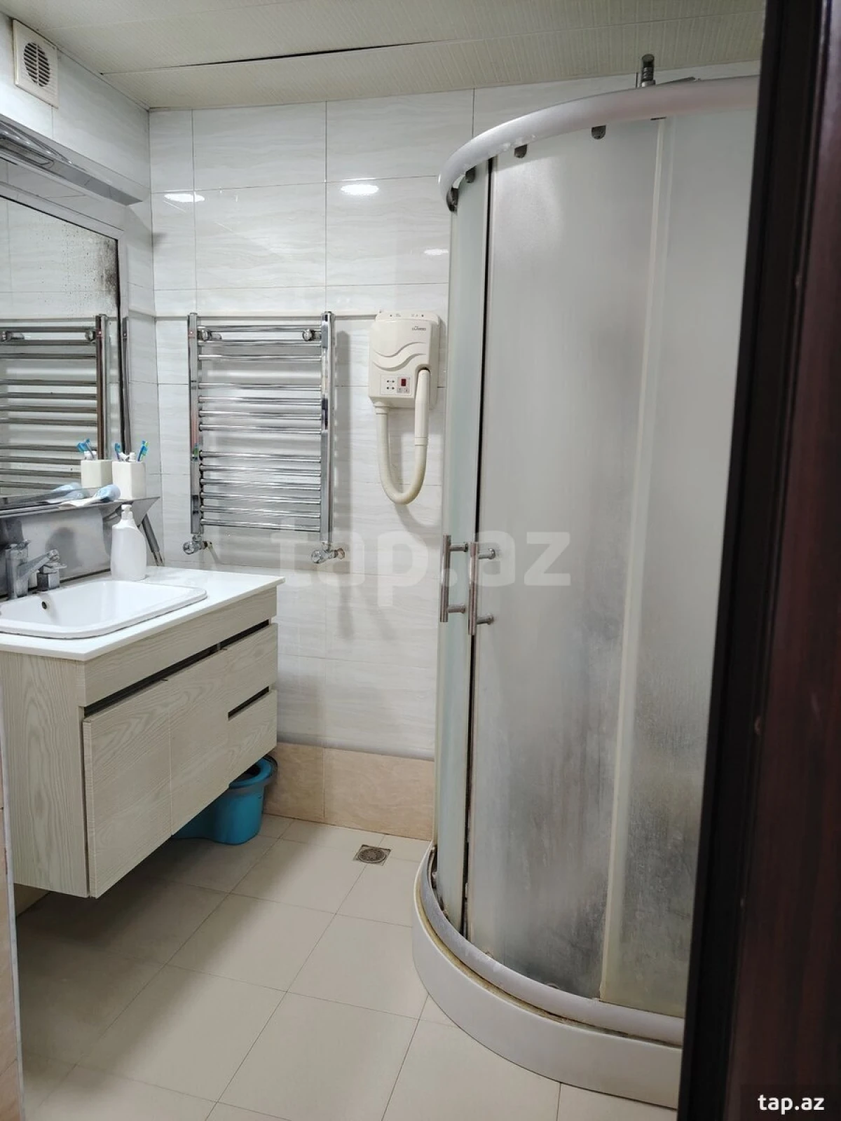 Satılır 3 otaqlı yeni tikili 93 m²