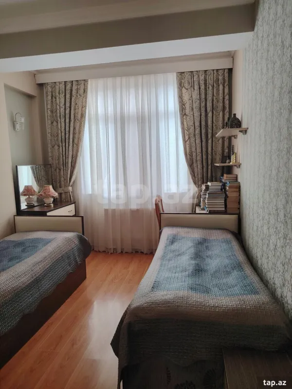 Satılır 3 otaqlı yeni tikili 93 m²