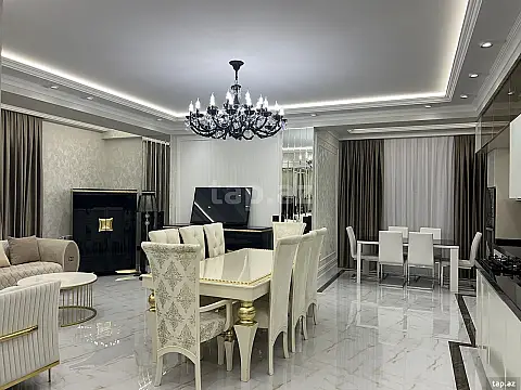 Satılır 4 otaqlı yeni tikili 144 m²