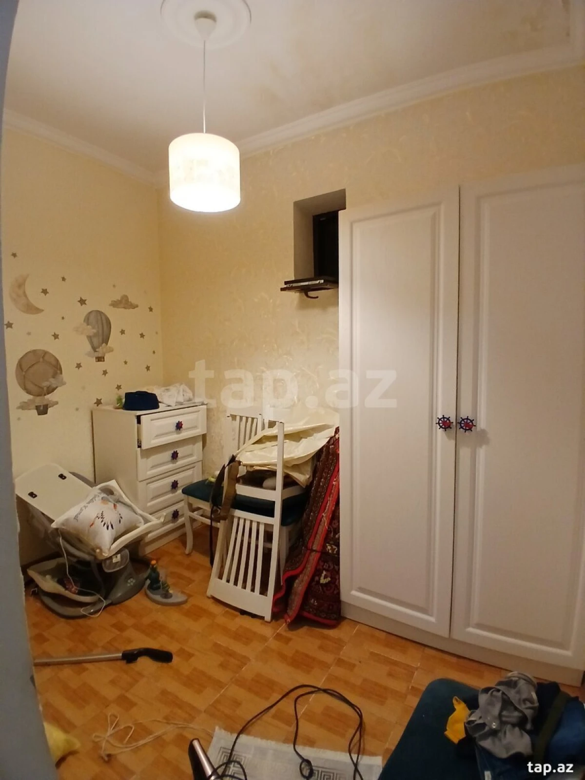 Satılır 9 otaqlı həyət evi