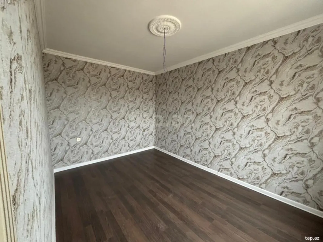 Satılır 5 otaqlı həyət evi