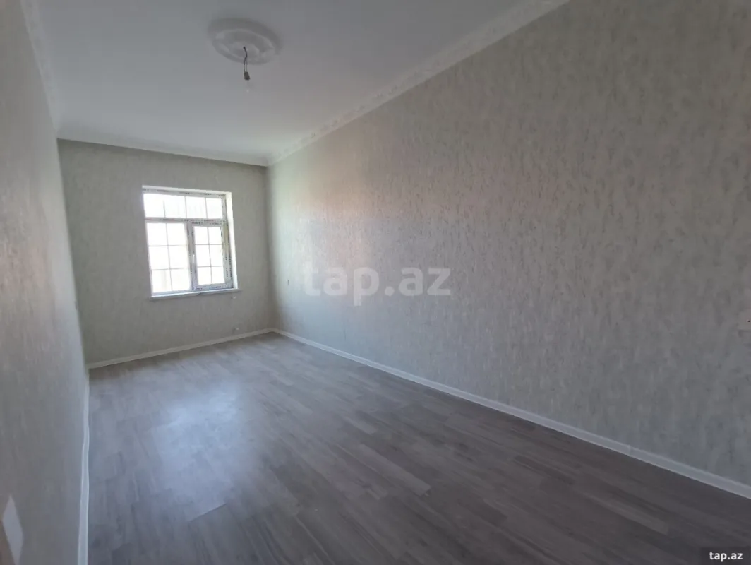 Satılır 5 otaqlı həyət evi