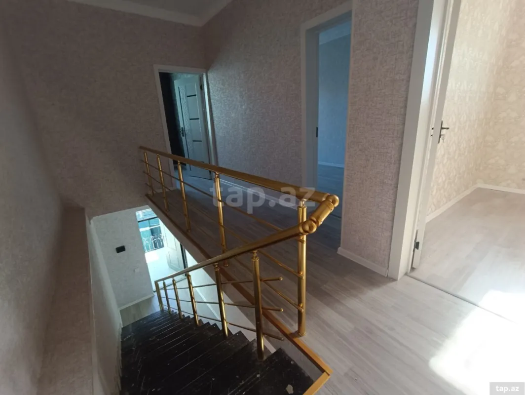 Satılır 5 otaqlı həyət evi