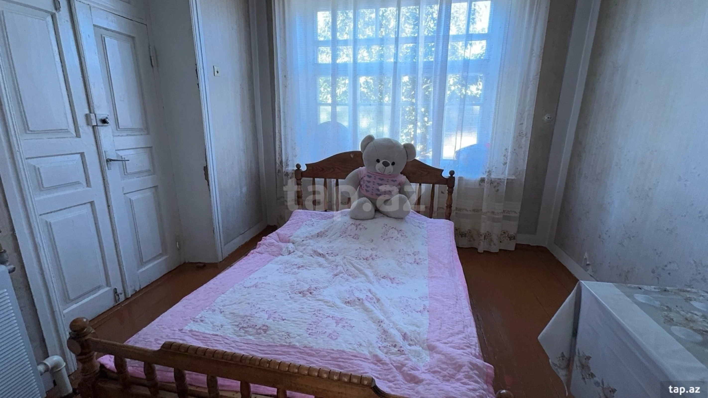 Satılır 4 otaqlı həyət evi