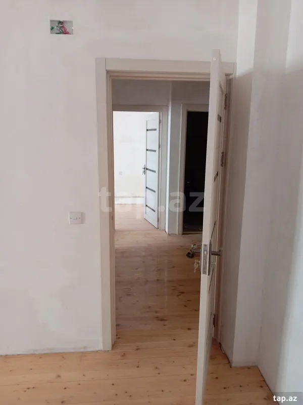 Kirayə verilir 2 otaqlı yeni tikili 75 m²