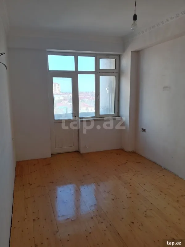 Kirayə verilir 2 otaqlı yeni tikili 75 m²