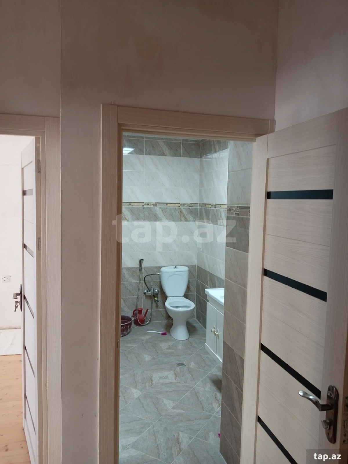 Kirayə verilir 2 otaqlı yeni tikili 75 m²