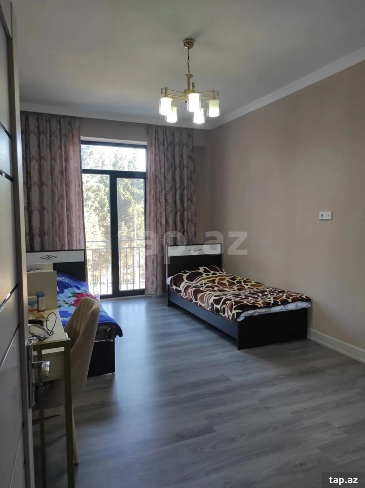 Satılır 2 otaqlı yeni tikili 90.4 m²