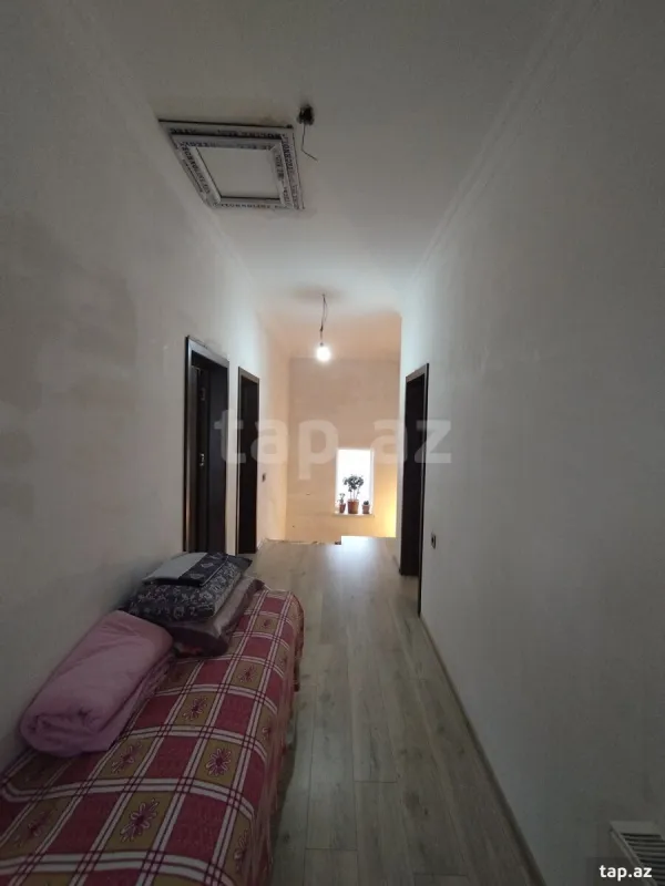 Satılır 4 otaqlı həyət evi