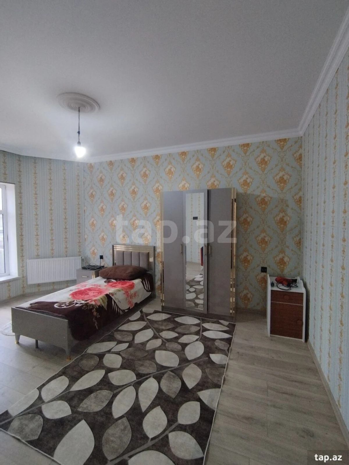 Satılır 4 otaqlı həyət evi