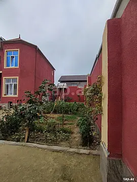 Satılır 4 otaqlı həyət evi