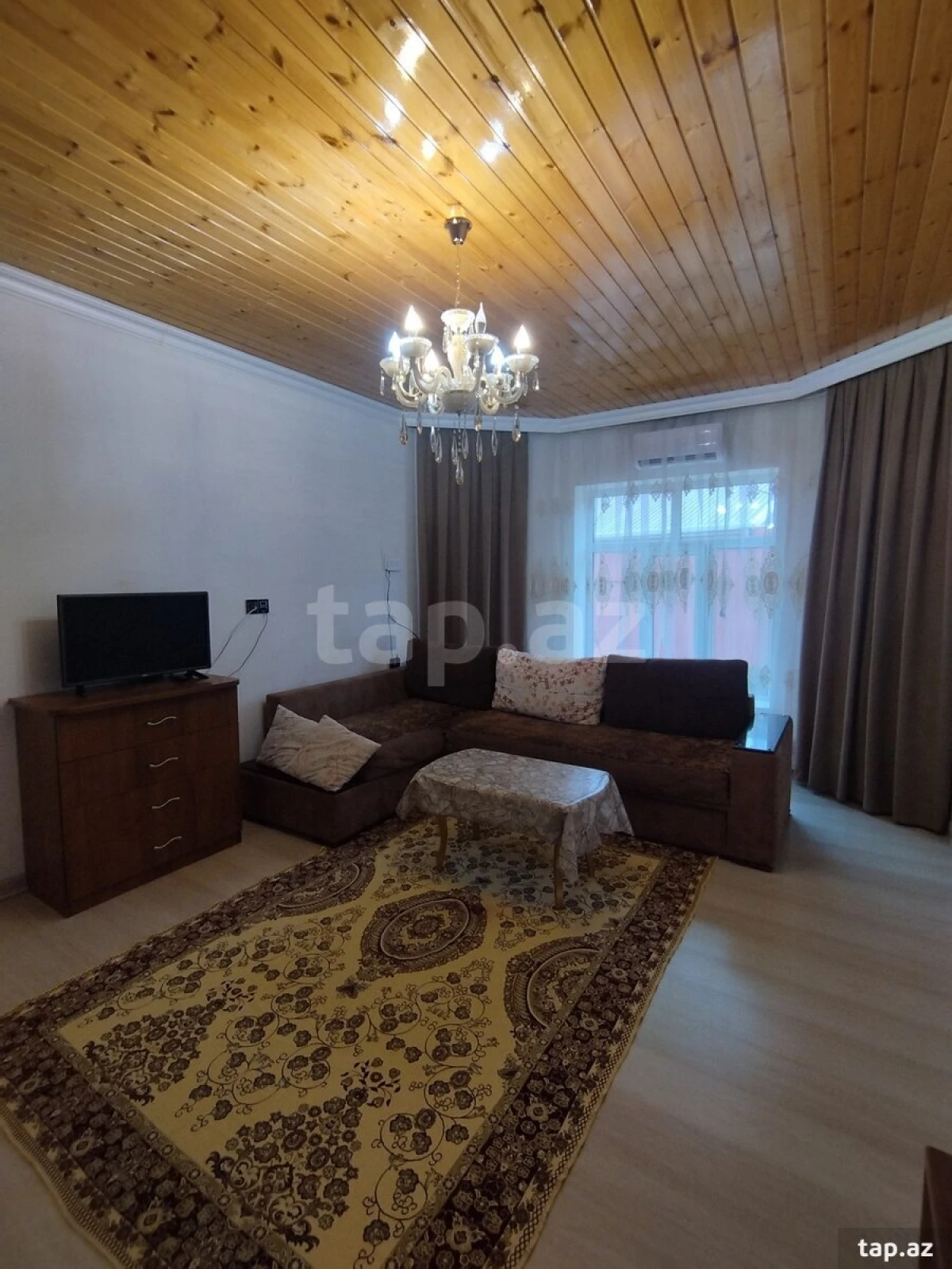 Satılır 4 otaqlı həyət evi