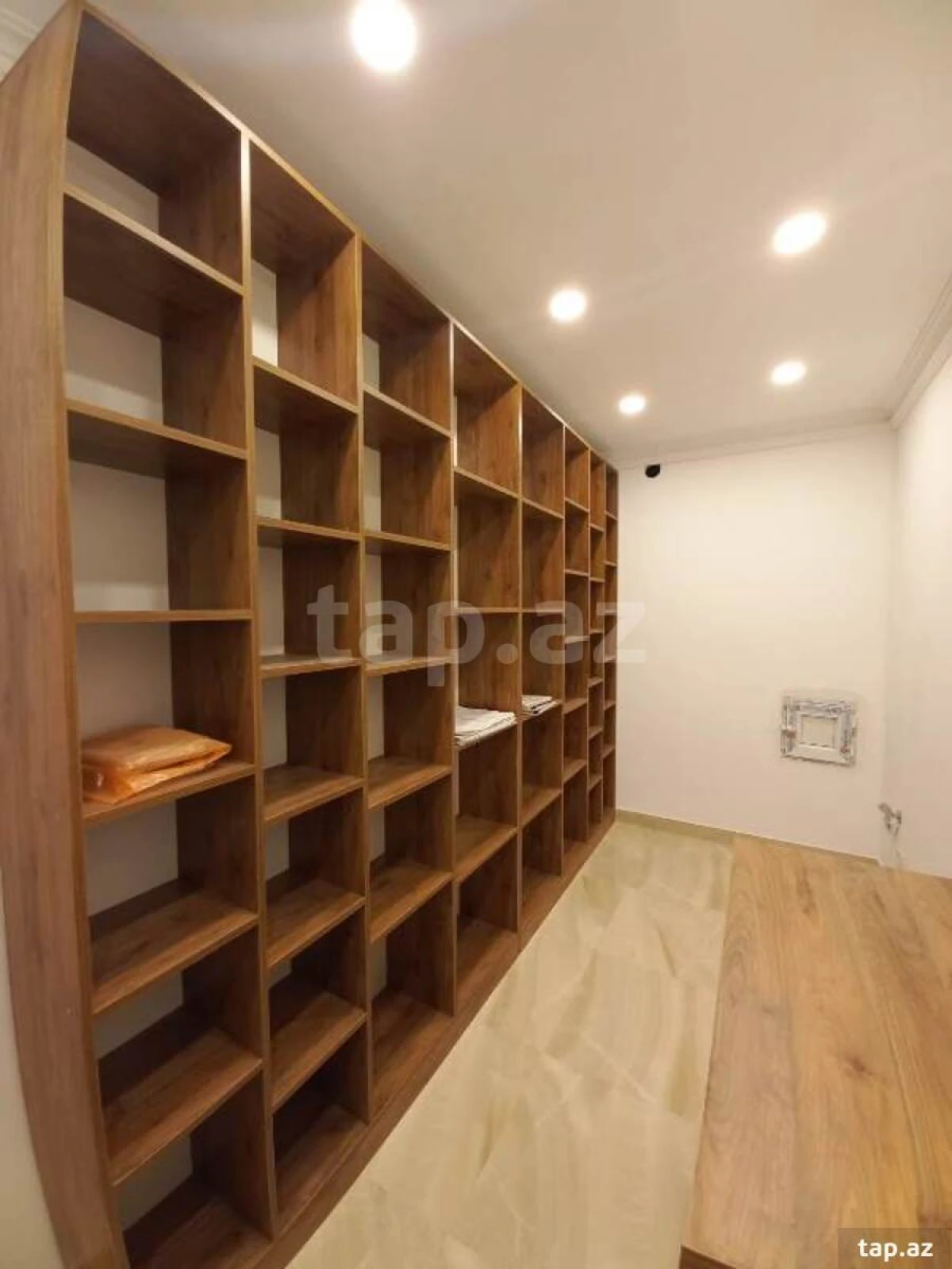 Satılır 4 otaqlı yeni tikili 248 m²