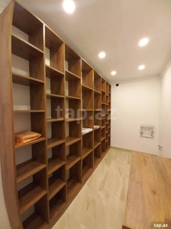 Satılır 4 otaqlı yeni tikili 248 m²