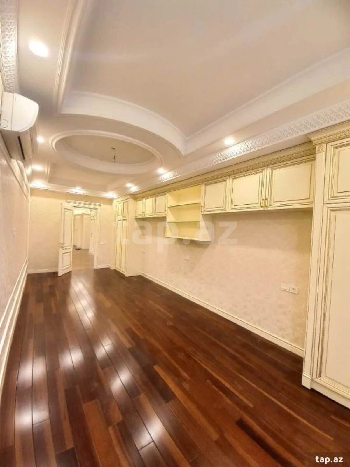 Satılır 4 otaqlı yeni tikili 248 m²