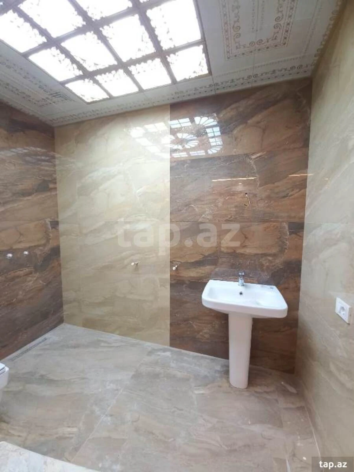Satılır 4 otaqlı yeni tikili 248 m²