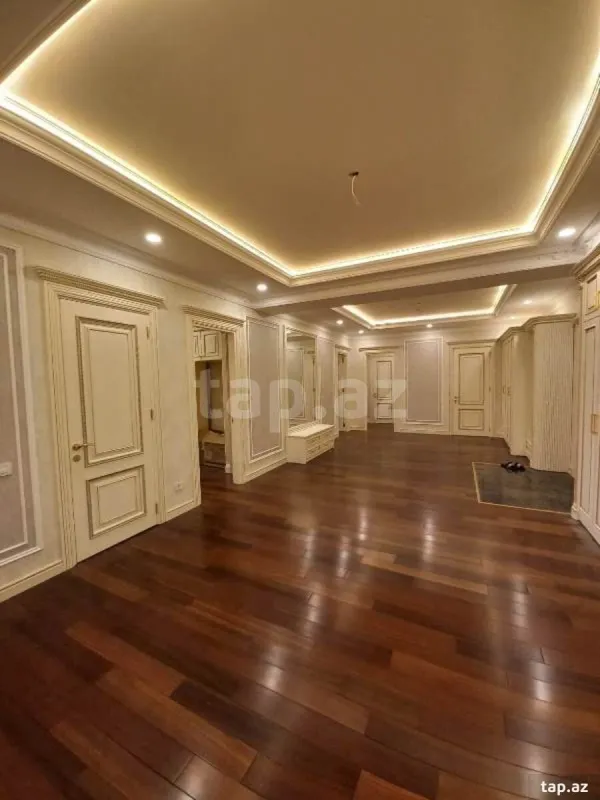 Satılır 4 otaqlı yeni tikili 248 m²