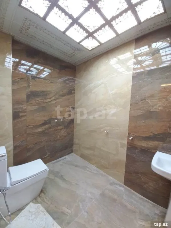 Satılır 4 otaqlı yeni tikili 248 m²