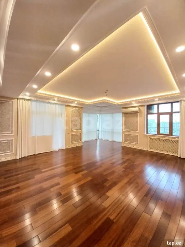 Satılır 4 otaqlı yeni tikili 248 m²