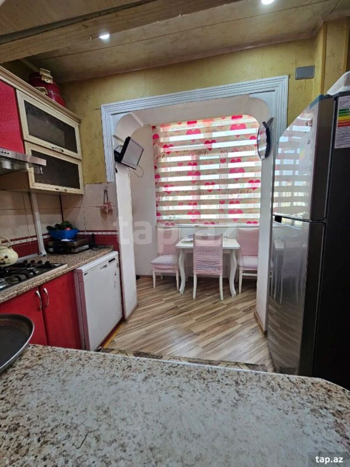 Satılır 5 otaqlı mənzil 115 m²