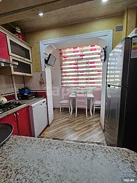 Satılır 5 otaqlı mənzil 115 m²