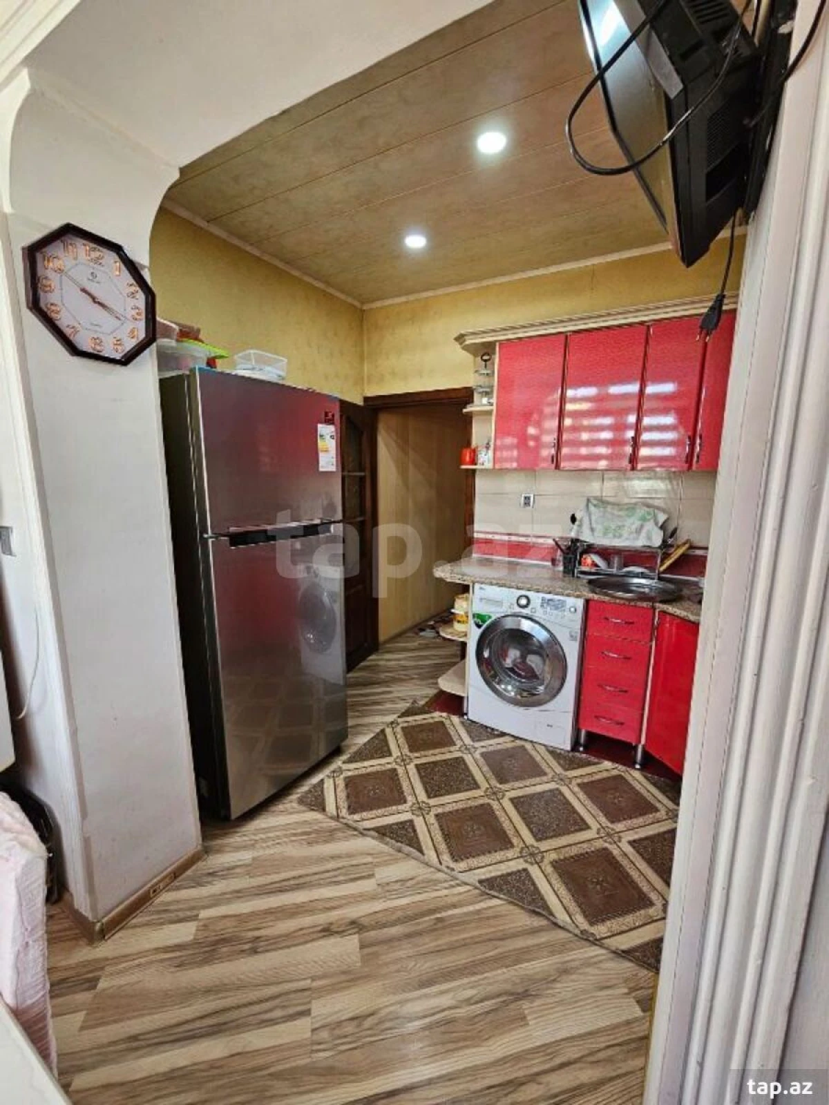 Satılır 5 otaqlı mənzil 115 m²